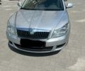 Шкода Октавія 2010 у Дубно на Automoto.ua Сірий Шкода Октавія, об'ємом двигуна 1.6 л та пробігом 200 тис. км за 7500 $, фото 1 на Automoto.ua