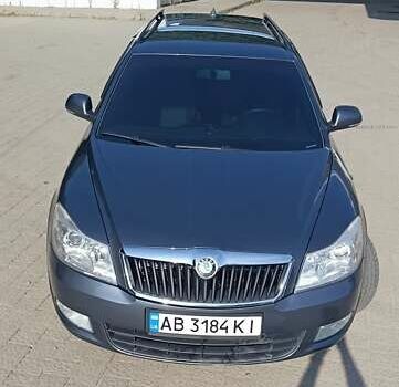 Шкода Октавия 2010 в Ладыжин на Automoto.ua Серый Шкода Октавия, объемом двигателя 1.6 л и пробегом 302 тыс. км за 7699 $, фото 2 на Automoto.ua