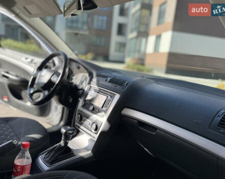 Шкода Октавія 2010 у Львові на Automoto.ua Сірий Шкода Октавія, об'ємом двигуна 2 л та пробігом 282 тис. км за 7550 $, фото 15 на Automoto.ua