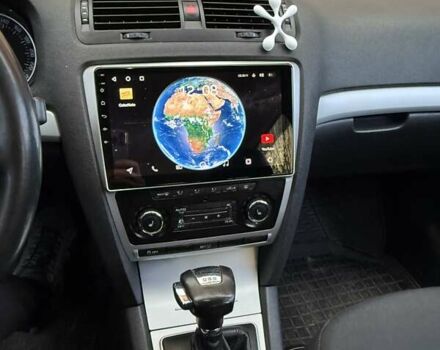 Серый Шкода Октавия, объемом двигателя 1.6 л и пробегом 288 тыс. км за 8000 $, фото 3 на Automoto.ua