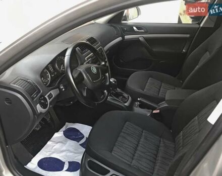 Шкода Октавія 2011 у Луцьку на Automoto.ua Сірий Шкода Октавія, об'ємом двигуна 0 л та пробігом 187 тис. км за 7850 $, фото 21 на Automoto.ua