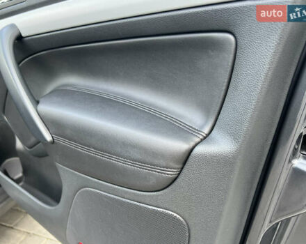 Серый Шкода Октавия, объемом двигателя 2 л и пробегом 211 тыс. км за 13200 $, фото 104 на Automoto.ua