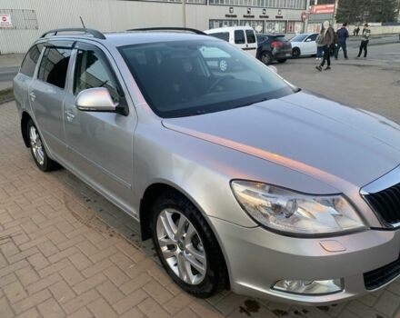 Шкода Октавия 2011 в Хмельницком на Automoto.ua Серый Шкода Октавия, объемом двигателя 1.6 л и пробегом 286 тыс. км за 8200 $, фото 2 на Automoto.ua