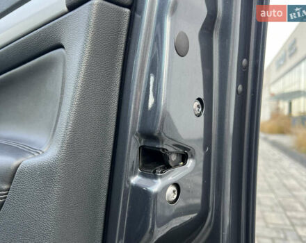 Серый Шкода Октавия, объемом двигателя 2 л и пробегом 211 тыс. км за 12850 $, фото 122 на Automoto.ua