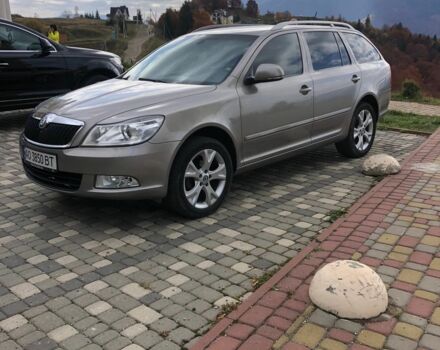 Серый Шкода Октавия, объемом двигателя 1.6 л и пробегом 275 тыс. км за 8400 $, фото 1 на Automoto.ua