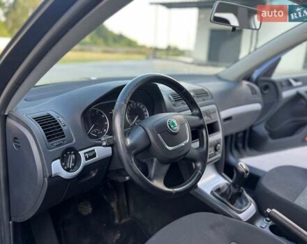 Серый Шкода Октавия, объемом двигателя 1.8 л и пробегом 172 тыс. км за 8000 $, фото 18 на Automoto.ua