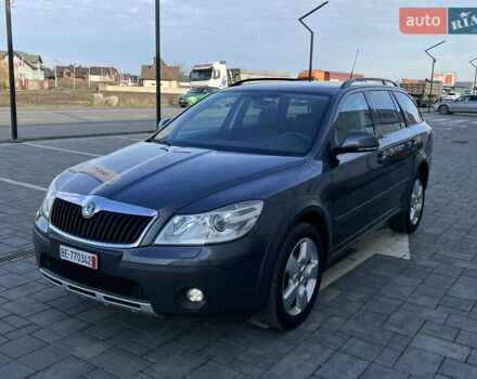 Серый Шкода Октавия, объемом двигателя 2 л и пробегом 211 тыс. км за 12850 $, фото 191 на Automoto.ua