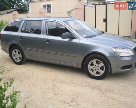 Шкода Октавия 2011 в Херсоне на Automoto.ua Серый Шкода Октавия, объемом двигателя 1.6 л и пробегом 305 тыс. км за 7300 $, фото 1 на Automoto.ua