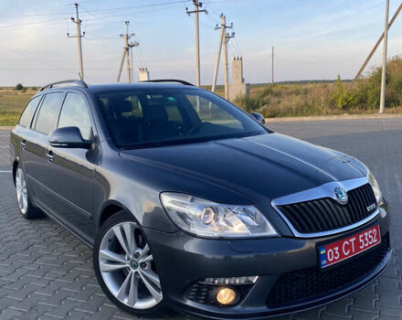 Серый Шкода Октавия, объемом двигателя 2 л и пробегом 218 тыс. км за 9900 $, фото 1 на Automoto.ua
