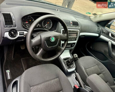 Серый Шкода Октавия, объемом двигателя 1.4 л и пробегом 181 тыс. км за 5999 $, фото 13 на Automoto.ua