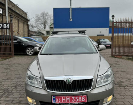 Серый Шкода Октавия, объемом двигателя 1.6 л и пробегом 161 тыс. км за 9600 $, фото 1 на Automoto.ua