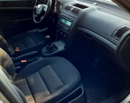 Сірий Шкода Октавія, об'ємом двигуна 1.6 л та пробігом 320 тис. км за 8200 $, фото 4 на Automoto.ua