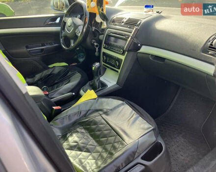 Серый Шкода Октавия, объемом двигателя 1.6 л и пробегом 288 тыс. км за 8500 $, фото 14 на Automoto.ua