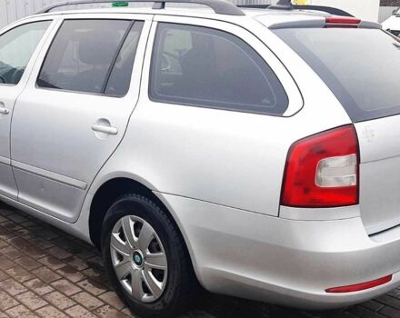 Серый Шкода Октавия, объемом двигателя 1.6 л и пробегом 235 тыс. км за 7400 $, фото 2 на Automoto.ua