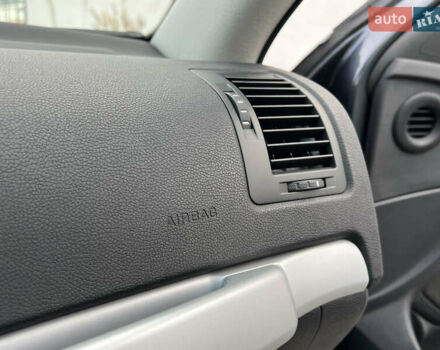 Серый Шкода Октавия, объемом двигателя 2 л и пробегом 211 тыс. км за 13200 $, фото 81 на Automoto.ua