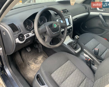 Серый Шкода Октавия, объемом двигателя 1.6 л и пробегом 243 тыс. км за 8500 $, фото 8 на Automoto.ua