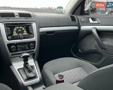 Серый Шкода Октавия, объемом двигателя 1.99 л и пробегом 234 тыс. км за 9800 $, фото 34 на Automoto.ua