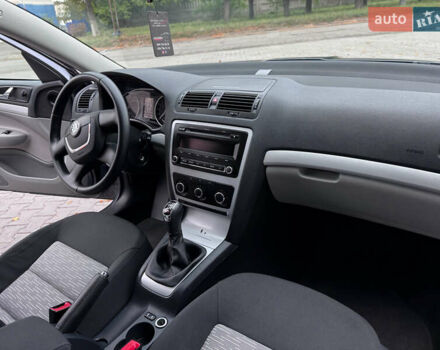 Серый Шкода Октавия, объемом двигателя 1.8 л и пробегом 175 тыс. км за 8700 $, фото 44 на Automoto.ua