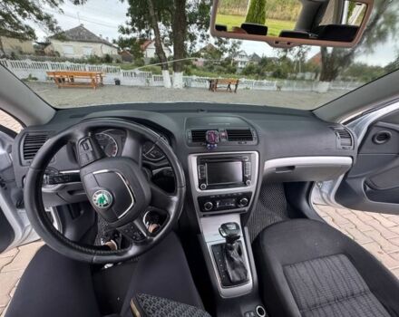 Серый Шкода Октавия, объемом двигателя 2 л и пробегом 270 тыс. км за 8400 $, фото 6 на Automoto.ua