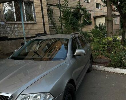 Сірий Шкода Октавія, об'ємом двигуна 1.6 л та пробігом 220 тис. км за 7500 $, фото 6 на Automoto.ua