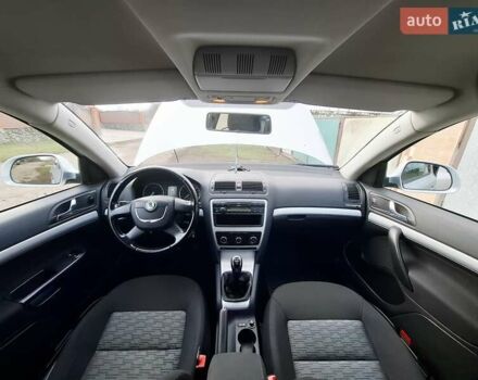 Серый Шкода Октавия, объемом двигателя 1.6 л и пробегом 194 тыс. км за 8350 $, фото 5 на Automoto.ua