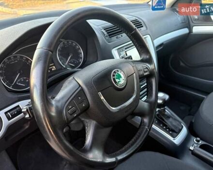 Серый Шкода Октавия, объемом двигателя 1.6 л и пробегом 194 тыс. км за 10500 $, фото 5 на Automoto.ua