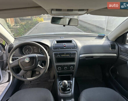 Серый Шкода Октавия, объемом двигателя 1.6 л и пробегом 374 тыс. км за 6600 $, фото 11 на Automoto.ua