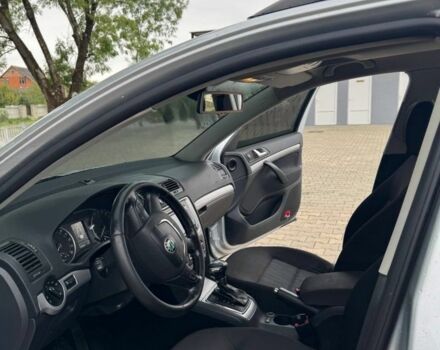 Серый Шкода Октавия, объемом двигателя 2 л и пробегом 270 тыс. км за 8400 $, фото 5 на Automoto.ua