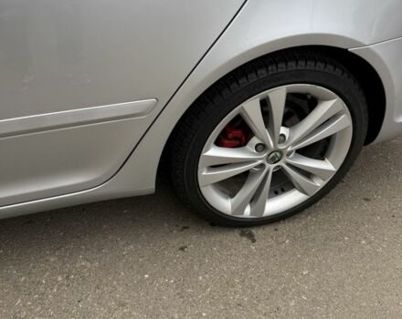 Сірий Шкода Октавія, об'ємом двигуна 2 л та пробігом 209 тис. км за 11000 $, фото 22 на Automoto.ua