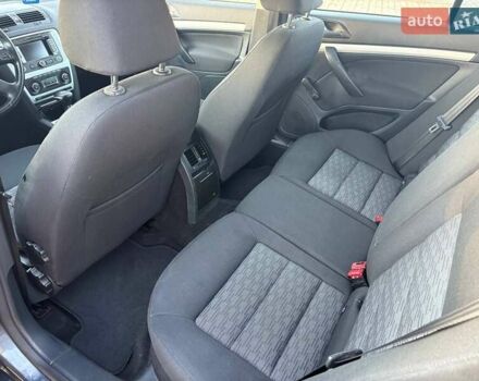 Серый Шкода Октавия, объемом двигателя 1.6 л и пробегом 194 тыс. км за 10500 $, фото 1 на Automoto.ua