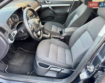 Сірий Шкода Октавія, об'ємом двигуна 1.2 л та пробігом 176 тис. км за 6900 $, фото 16 на Automoto.ua