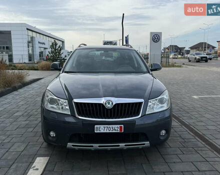 Серый Шкода Октавия, объемом двигателя 2 л и пробегом 211 тыс. км за 13200 $, фото 3 на Automoto.ua