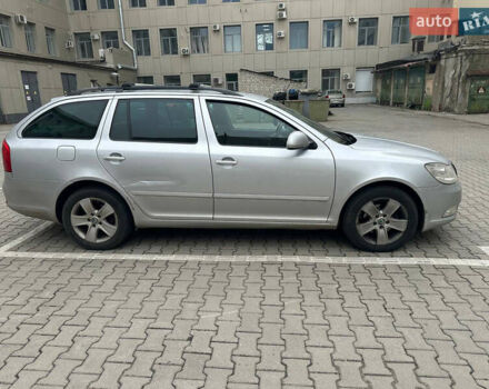 Шкода Октавія 2011 у Харкові на Automoto.ua Сірий Шкода Октавія, об'ємом двигуна 1.6 л та пробігом 232 тис. км за 7500 $, фото 2 на Automoto.ua