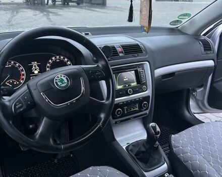 Серый Шкода Октавия, объемом двигателя 1.6 л и пробегом 211 тыс. км за 9449 $, фото 8 на Automoto.ua