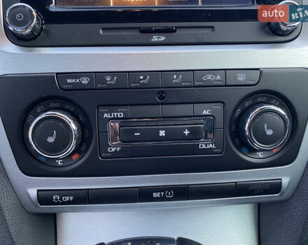 Серый Шкода Октавия, объемом двигателя 2 л и пробегом 218 тыс. км за 9900 $, фото 48 на Automoto.ua