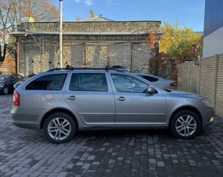 Шкода Октавія 2011 у Миколаєві на Automoto.ua Сірий Шкода Октавія, об'ємом двигуна 1.6 л та пробігом 160 тис. км за 8800 $, фото 8 на Automoto.ua