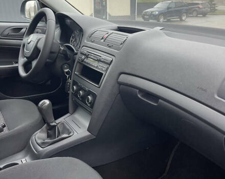 Сірий Шкода Октавія, об'ємом двигуна 1.4 л та пробігом 175 тис. км за 7000 $, фото 21 на Automoto.ua