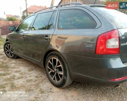 Серый Шкода Октавия, объемом двигателя 1.6 л и пробегом 297 тыс. км за 8000 $, фото 3 на Automoto.ua