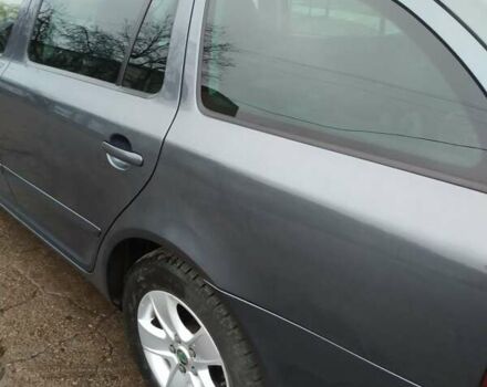 Серый Шкода Октавия, объемом двигателя 1.2 л и пробегом 239 тыс. км за 6000 $, фото 26 на Automoto.ua