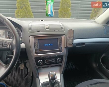 Серый Шкода Октавия, объемом двигателя 1.6 л и пробегом 278 тыс. км за 7500 $, фото 15 на Automoto.ua