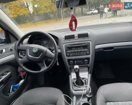 Серый Шкода Октавия, объемом двигателя 1.8 л и пробегом 235 тыс. км за 4999 $, фото 5 на Automoto.ua