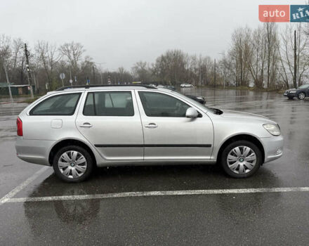 Сірий Шкода Октавія, об'ємом двигуна 1.6 л та пробігом 220 тис. км за 7300 $, фото 1 на Automoto.ua
