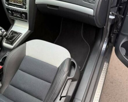 Серый Шкода Октавия, объемом двигателя 0 л и пробегом 177 тыс. км за 11850 $, фото 54 на Automoto.ua