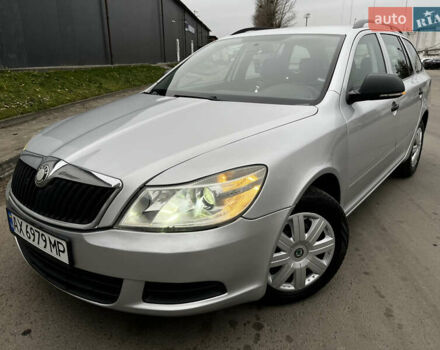 Серый Шкода Октавия, объемом двигателя 1.6 л и пробегом 331 тыс. км за 6650 $, фото 1 на Automoto.ua