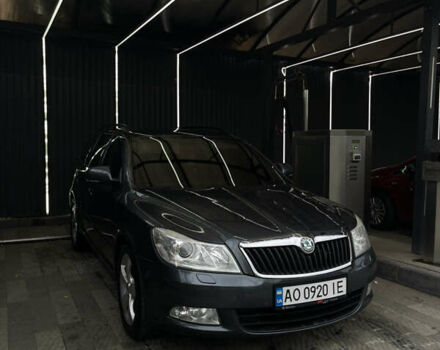 Шкода Октавия 2011 в Ужгороде на Automoto.ua Серый Шкода Октавия, объемом двигателя 1.6 л и пробегом 270 тыс. км за 8200 $, фото 2 на Automoto.ua