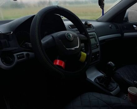 Сірий Шкода Октавія, об'ємом двигуна 1.6 л та пробігом 350 тис. км за 7544 $, фото 5 на Automoto.ua