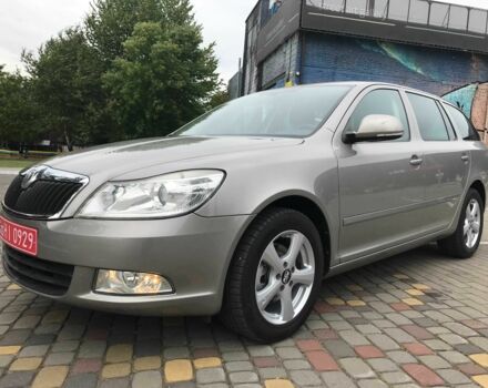 Серый Шкода Октавия, объемом двигателя 0 л и пробегом 187 тыс. км за 7850 $, фото 5 на Automoto.ua