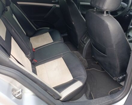 Серый Шкода Октавия, объемом двигателя 1.6 л и пробегом 257 тыс. км за 8000 $, фото 5 на Automoto.ua