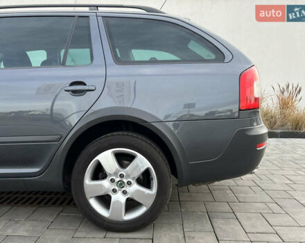 Серый Шкода Октавия, объемом двигателя 2 л и пробегом 211 тыс. км за 13200 $, фото 44 на Automoto.ua