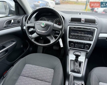 Серый Шкода Октавия, объемом двигателя 1.6 л и пробегом 196 тыс. км за 9850 $, фото 14 на Automoto.ua